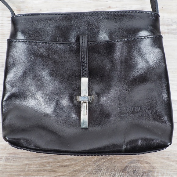 Florence Black leather crossbody bag silver lock - Picture 2 of 8